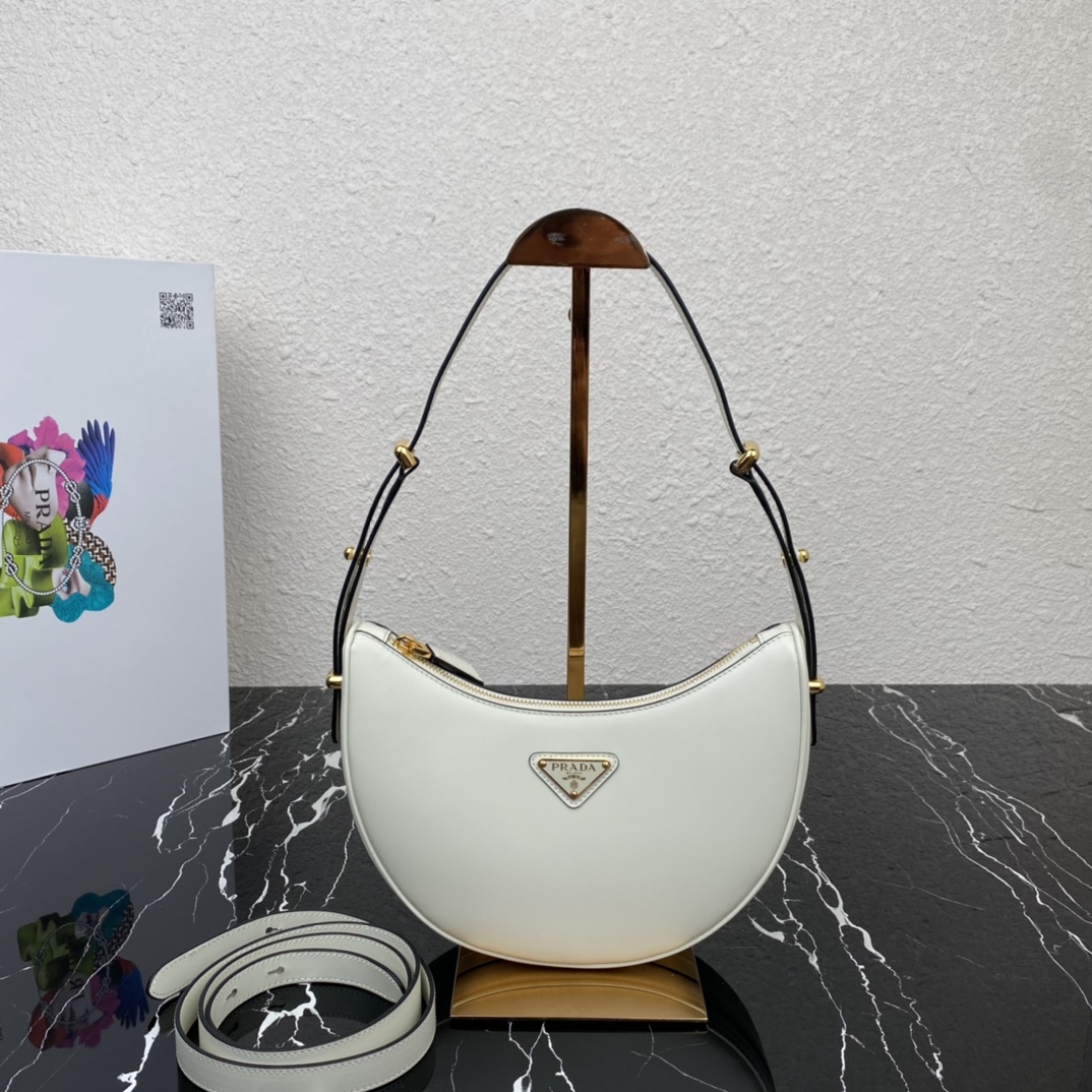 Pra*a top handle bags